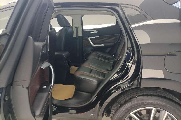 Used Wey VV5 2021 1.5T Two-Wheel Drive Smart Pioneer Right Rear Seat