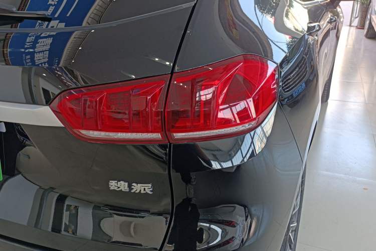 Used Wey VV5 2021 1.5T Two-Wheel Drive Color Pioneer Right Rear Taillight