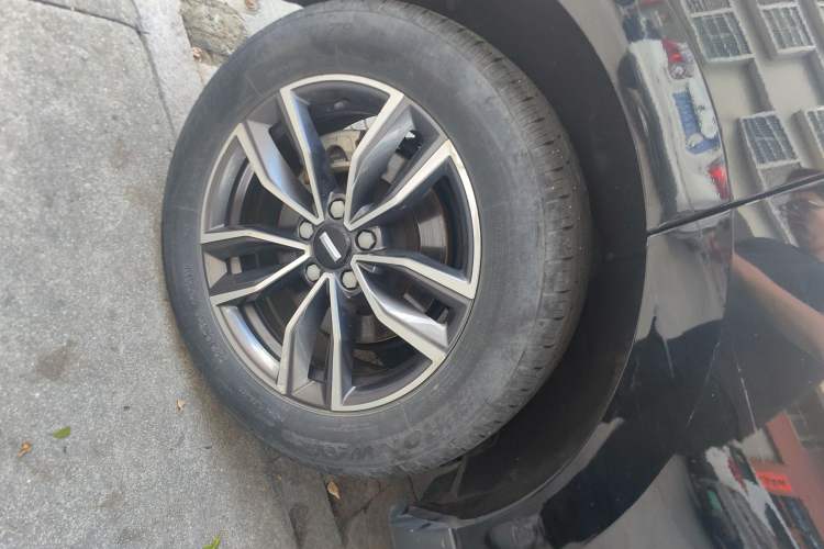 Used Wey VV5 2021 1.5T Two-Wheel Drive Smart Pioneer Right Rear Wheel Hub