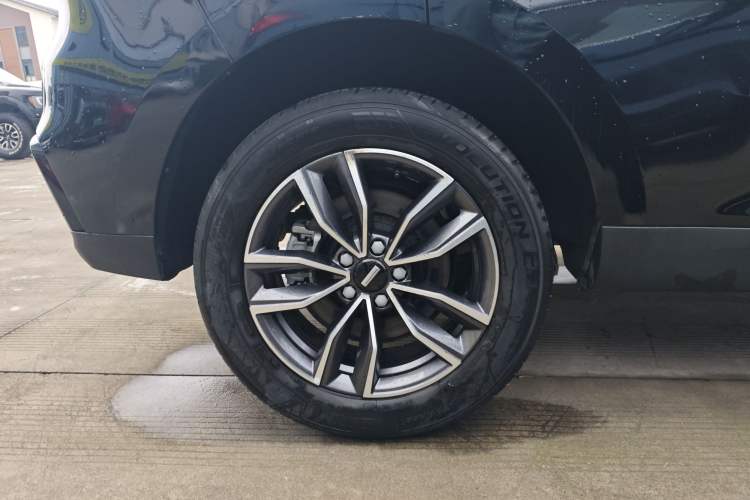 Used Wey VV5 2021 1.5T Two-Wheel Drive Color Pioneer Right Rear Wheel Hub