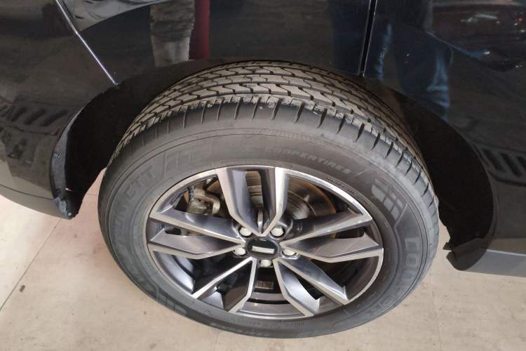 Used Wey VV5 2021 1.5T Two-Wheel Drive Color Pioneer Right Rear Wheel Hub