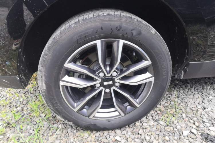 Used Wey VV5 2021 1.5T Two-Wheel Drive Smart Pioneer Right Rear Wheel Hub