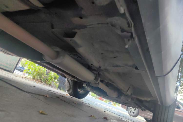 Used Wey VV5 2021 1.5T Two-Wheel Drive Smart Pioneer Right Side Sill
