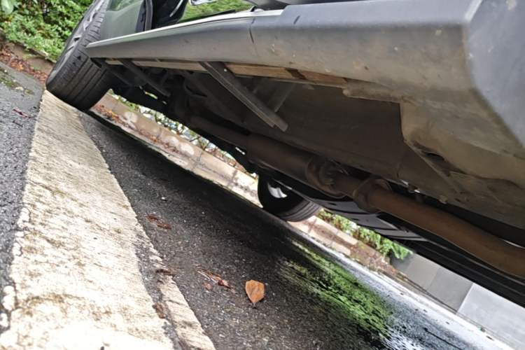 Used Wey VV5 2021 1.5T Two-Wheel Drive Smart Pioneer Right Side Sill