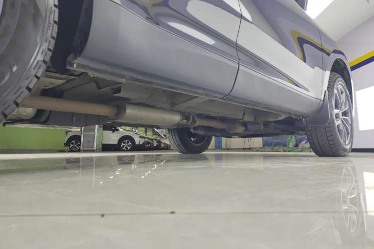 Used Wey VV5 2021 1.5T Two-Wheel Drive Smart Pioneer Right Side Sill
