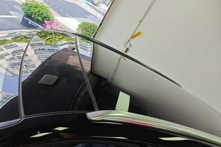 Used Wey VV5 2021 1.5T Two-Wheel Drive Color Pioneer Roof