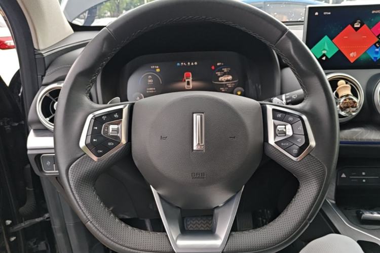 Used Wey VV5 2021 1.5T Two-Wheel Drive Smart Pioneer Steering Wheel