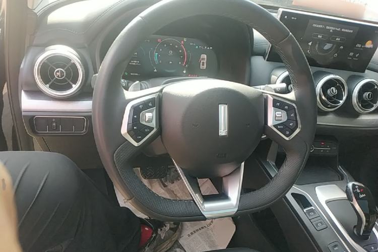 Used Wey VV5 2021 1.5T Two-Wheel Drive Smart Pioneer Steering Wheel