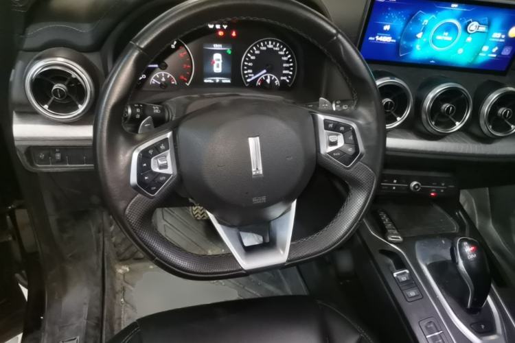 Used Wey VV5 2021 1.5T Two-Wheel Drive Color Pioneer Steering Wheel