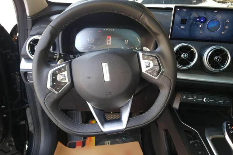 Used Wey VV5 2021 1.5T Two-Wheel Drive Smart Pioneer Steering Wheel