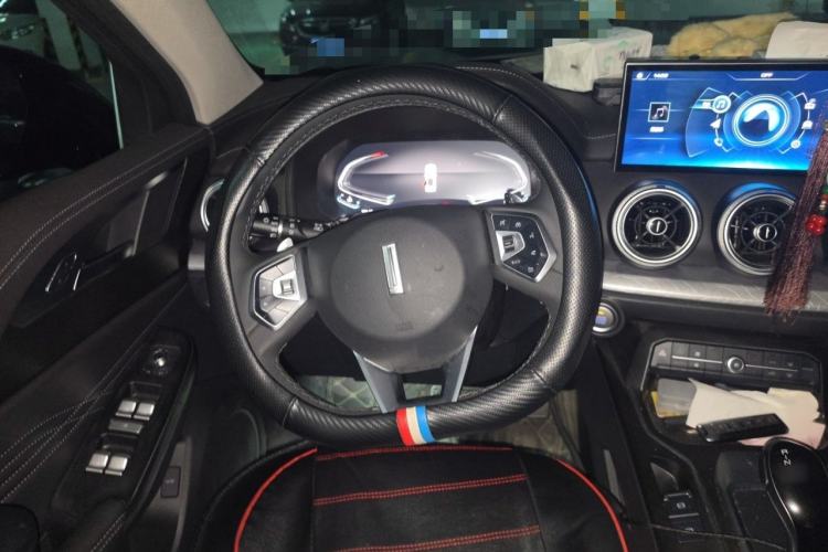 Used Wey VV5 2021 1.5T Two-Wheel Drive Smart Pioneer Steering Wheel