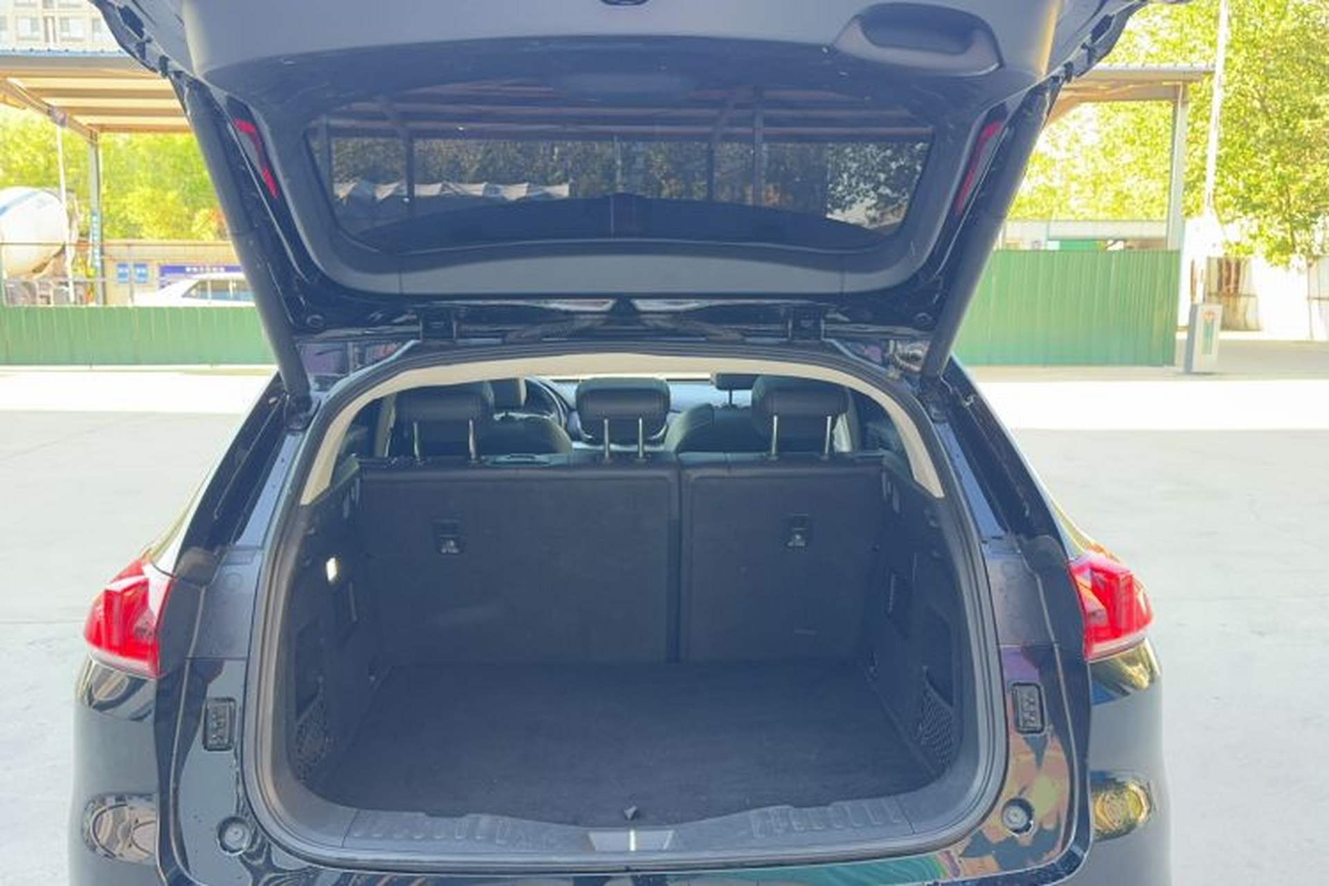 Used Wey VV5 2021 1.5T Two-Wheel Drive Smart Pioneer Trunk