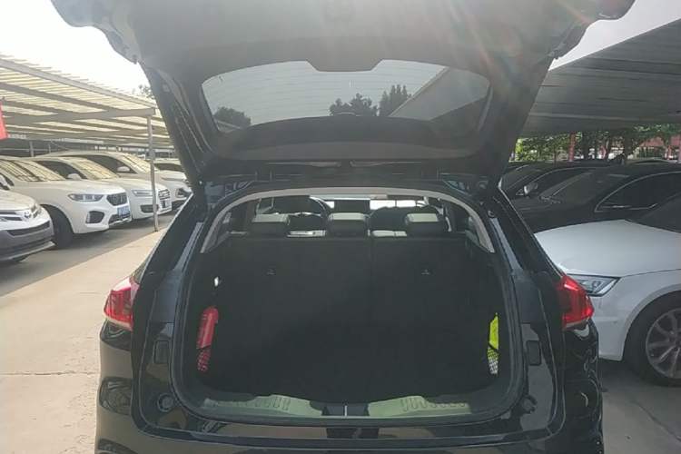 Used Wey VV5 2021 1.5T Two-Wheel Drive Smart Pioneer Trunk