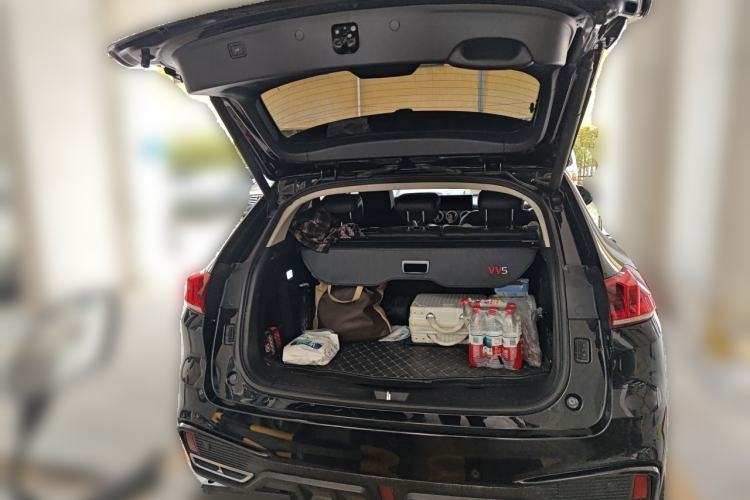 Used Wey VV5 2021 1.5T Two-Wheel Drive Smart Pioneer Trunk
