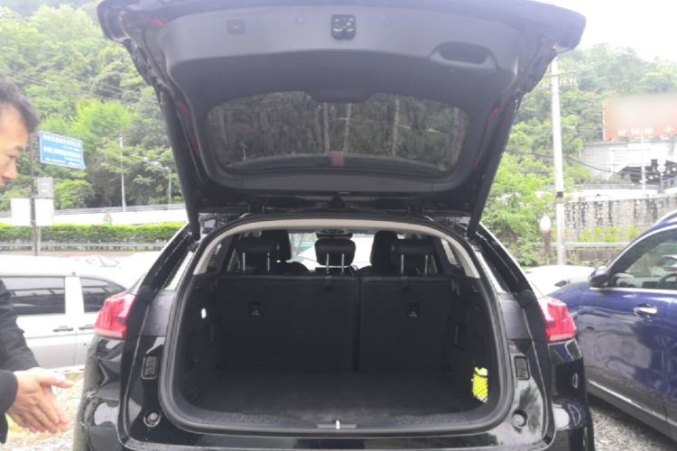 Used Wey VV5 2021 1.5T Two-Wheel Drive Smart Pioneer Trunk