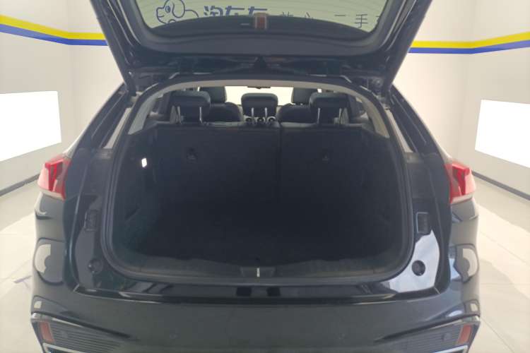 Used Wey VV5 2021 1.5T Two-Wheel Drive Smart Pioneer Trunk