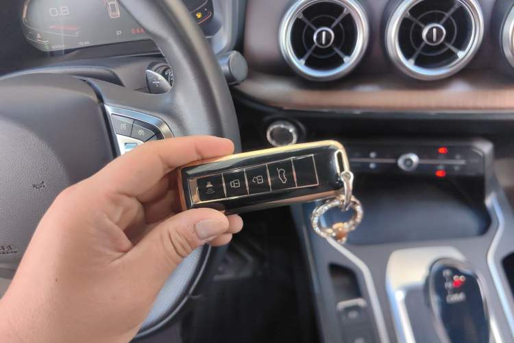 Used Wey VV5 2021 1.5T Two-Wheel Drive Smart Pioneer Vehicle Key