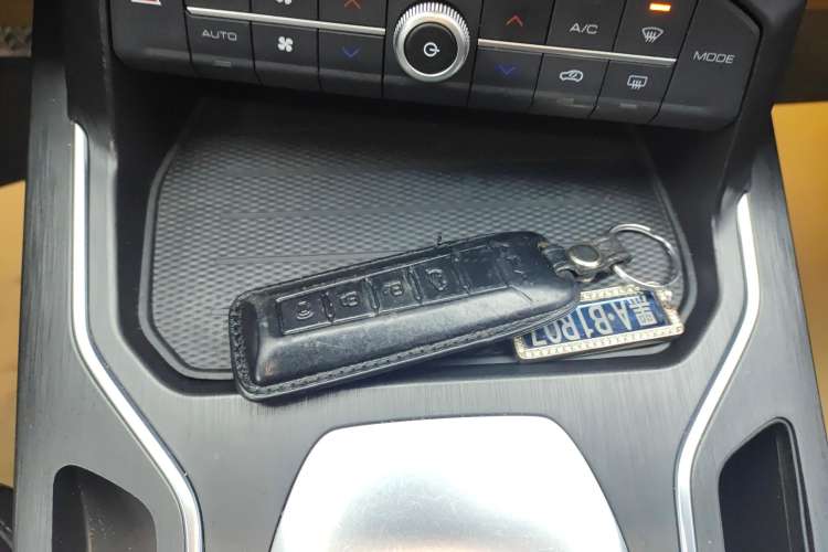 Used Wey VV5 2021 1.5T Two-Wheel Drive Smart Pioneer Vehicle Key