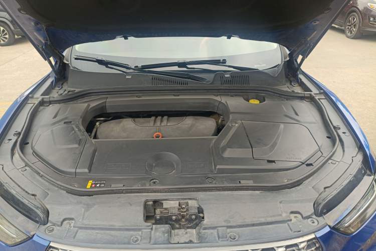 Used Wey VV5 2021 1.5T Two-Wheel Drive Color Pioneer Engine Bay
