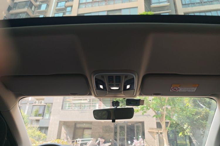 Used Wey VV5 2021 1.5T Two-Wheel Drive Color Pioneer Headliner
