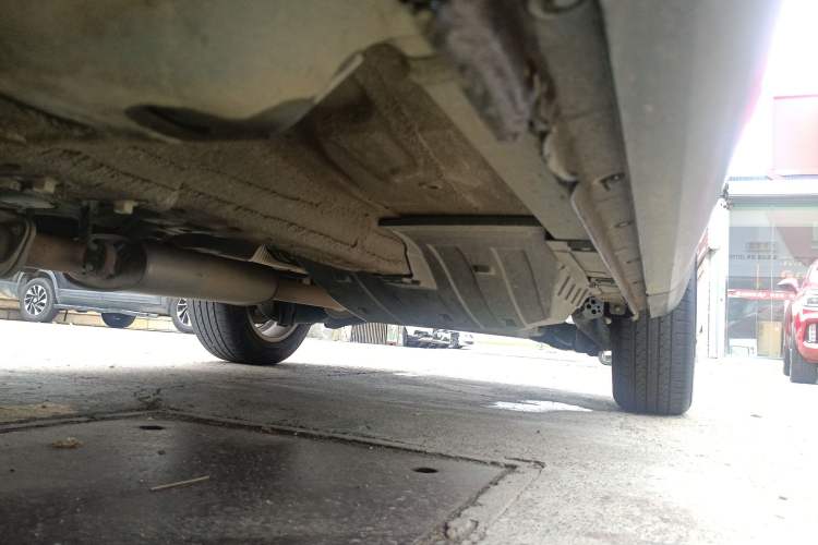 Used Wey VV5 2021 1.5T Two-Wheel Drive Color Pioneer Left Side Sill