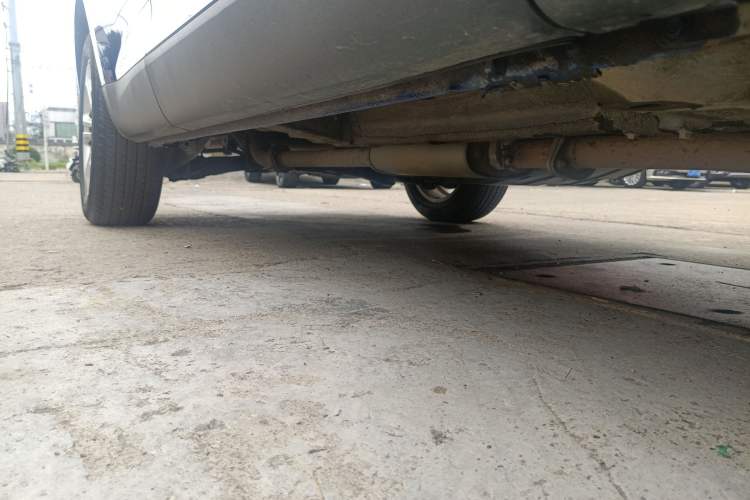 Used Wey VV5 2021 1.5T Two-Wheel Drive Color Pioneer Right Side Sill
