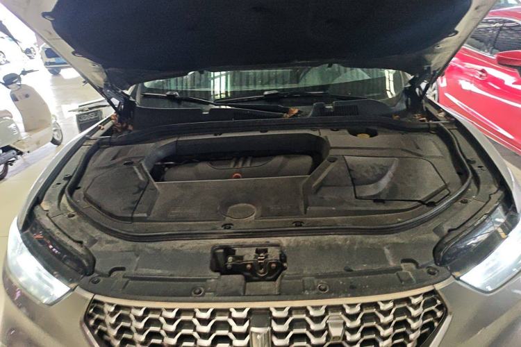 Used Wey VV5 2021 1.5T Two-Wheel Drive Color Pioneer Engine Bay