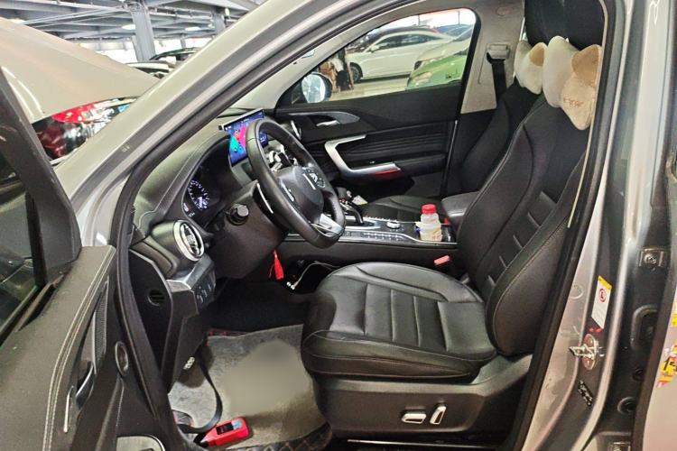 Used Wey VV5 2021 1.5T Two-Wheel Drive Color Pioneer Left Front Seat