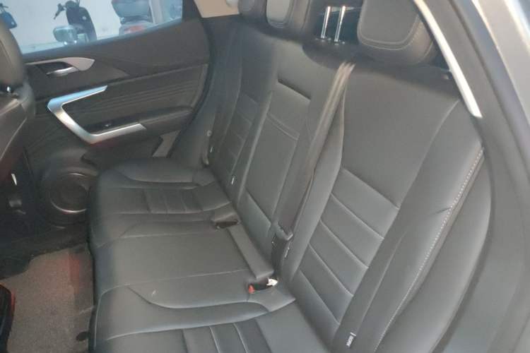 Used Wey VV5 2021 1.5T Two-Wheel Drive Smart Pioneer Left Rear Seat
