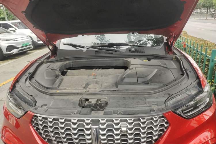 Used Wey VV5 2021 1.5T Two-Wheel Drive Color Pioneer Engine Bay