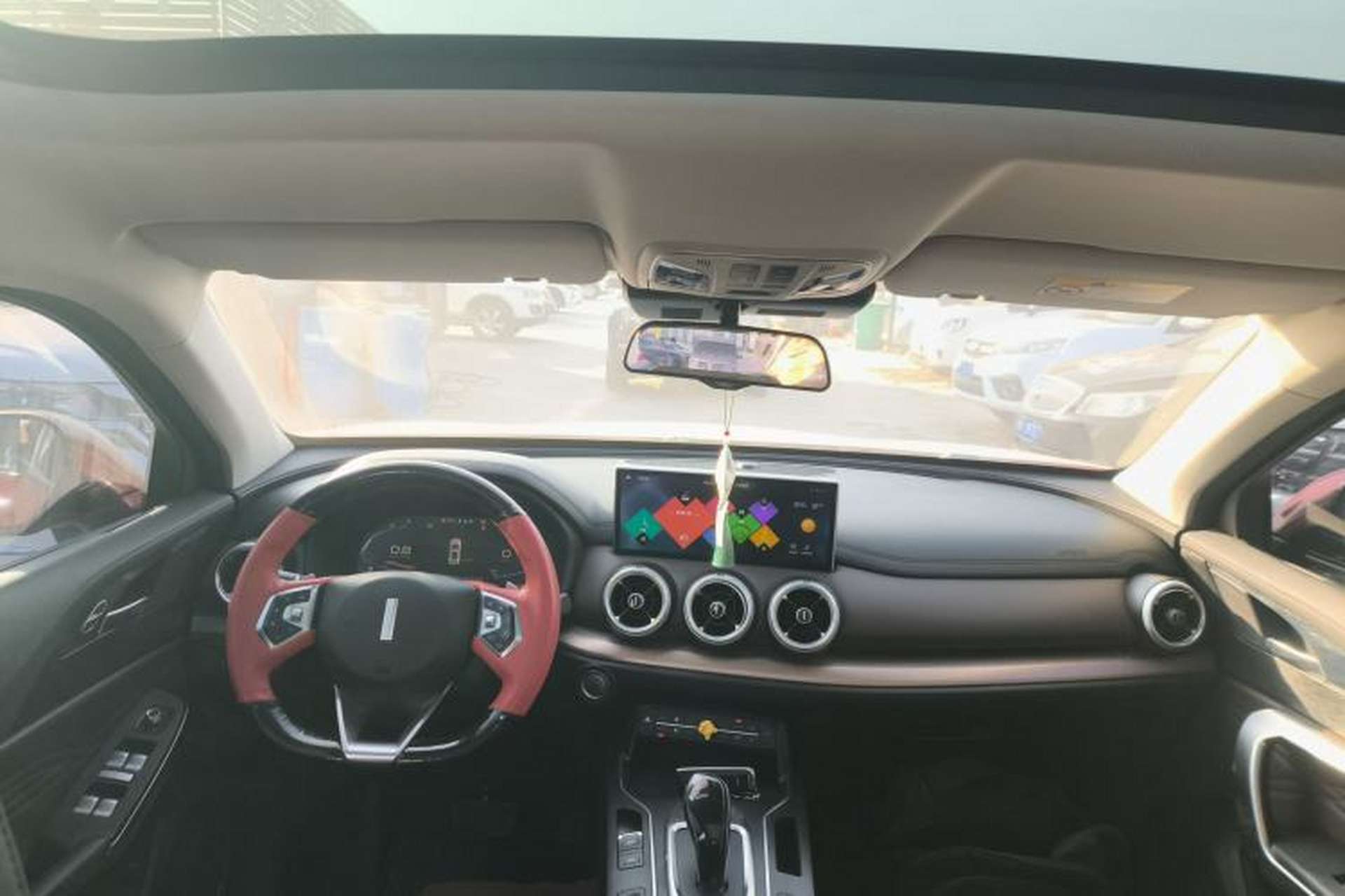 Used Wey VV5 2021 1.5T Two-Wheel Drive Smart Pioneer Interior 2