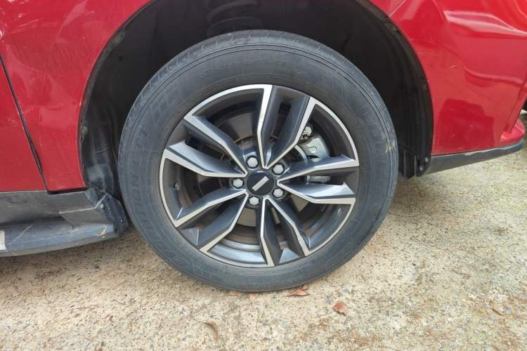 Used Wey VV5 2021 1.5T Two-Wheel Drive Smart Pioneer Right Front Wheel Hub