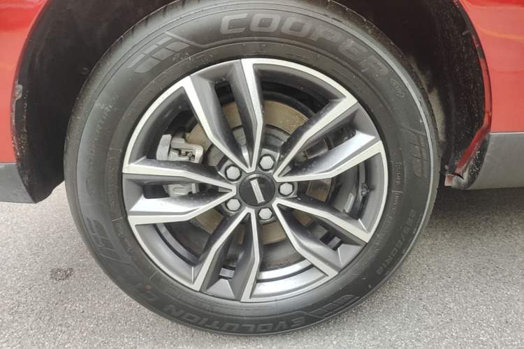 Used Wey VV5 2021 1.5T Two-Wheel Drive Color Pioneer Right Rear Wheel Hub