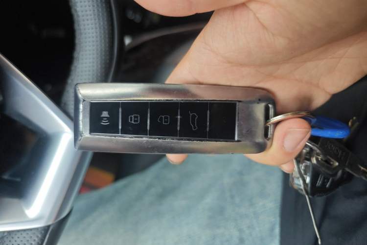 Used Wey VV5 2021 1.5T Two-Wheel Drive Smart Pioneer Vehicle Key