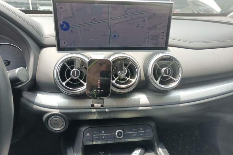 Used Wey VV5 2021 1.5T Two-Wheel Drive Color Pioneer Audio And AC Panel