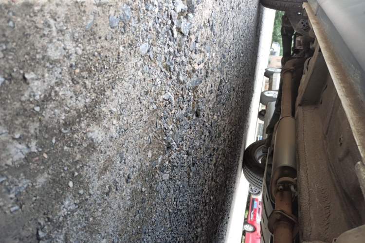 Used Wey VV5 2021 1.5T Two-Wheel Drive Color Pioneer Chassis Front Right