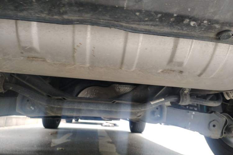 Used Wey VV5 2021 1.5T Two-Wheel Drive Color Pioneer Chassis Rear
