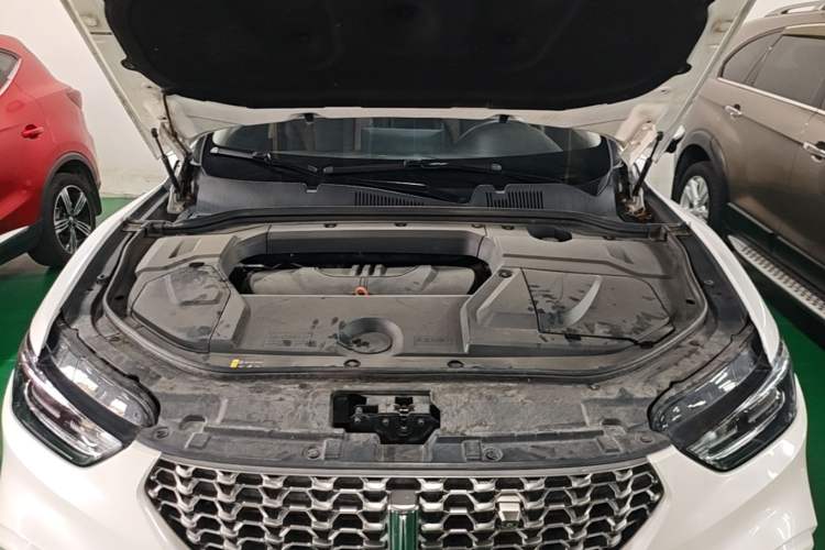 Used Wey VV5 2021 1.5T Two-Wheel Drive Color Pioneer Engine Bay