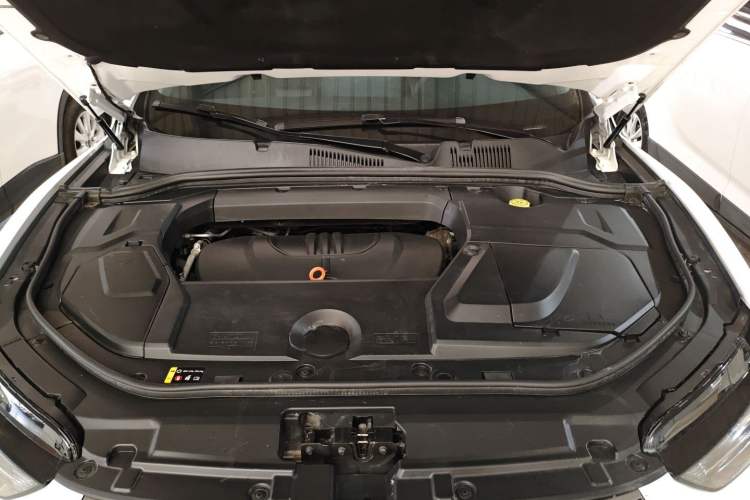 Used Wey VV5 2021 1.5T Two-Wheel Drive Color Pioneer Engine Bay