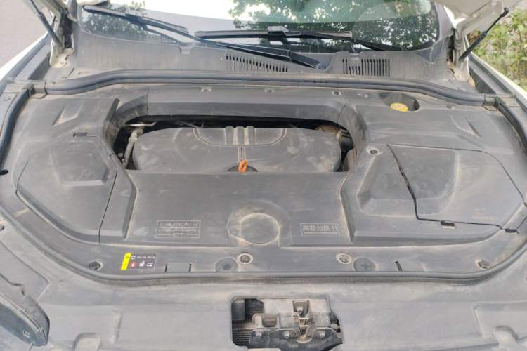 Used Wey VV5 2021 1.5T Two-Wheel Drive Color Pioneer Engine Bay