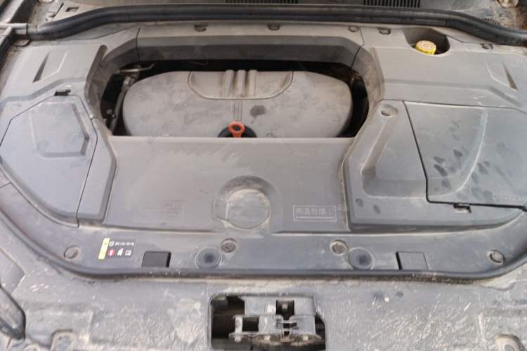 Used Wey VV5 2021 1.5T Two-Wheel Drive Color Pioneer Engine Bay