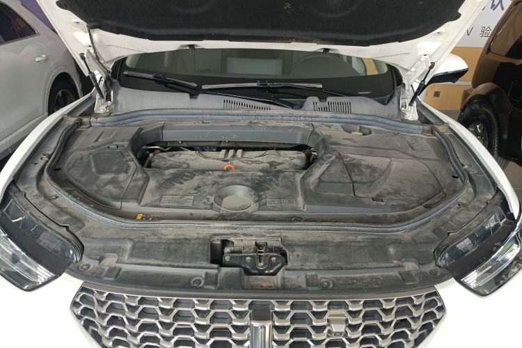Used Wey VV5 2021 1.5T Two-Wheel Drive Color Pioneer Engine Bay