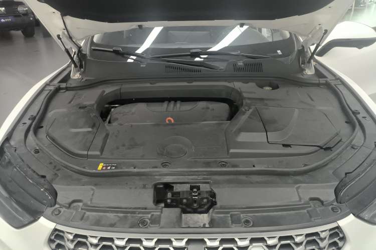 Used Wey VV5 2021 1.5T Two-Wheel Drive Color Pioneer Engine Bay