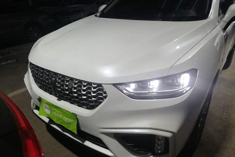 Used Wey VV5 2021 1.5T Two-Wheel Drive Color Pioneer Exterior 1