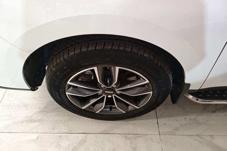 Used Wey VV5 2021 1.5T Two-Wheel Drive Color Pioneer Exterior 4