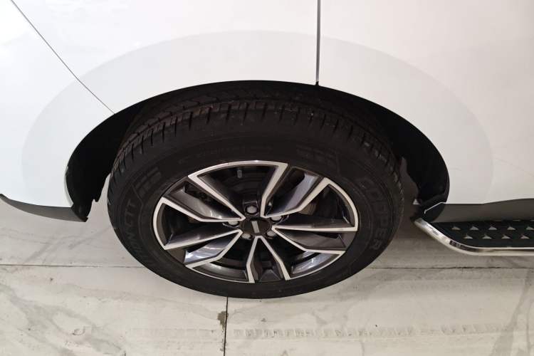 Used Wey VV5 2021 1.5T Two-Wheel Drive Color Pioneer Exterior 5