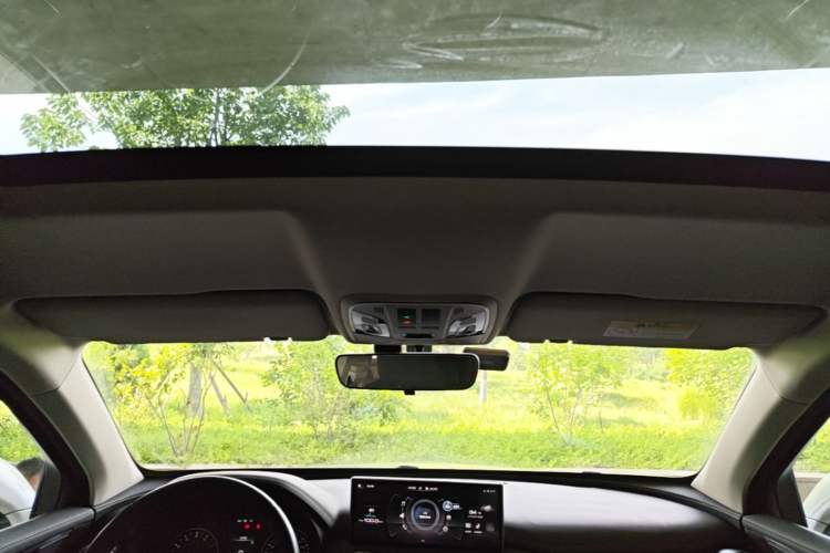 Used Wey VV5 2021 1.5T Two-Wheel Drive Color Pioneer Headliner