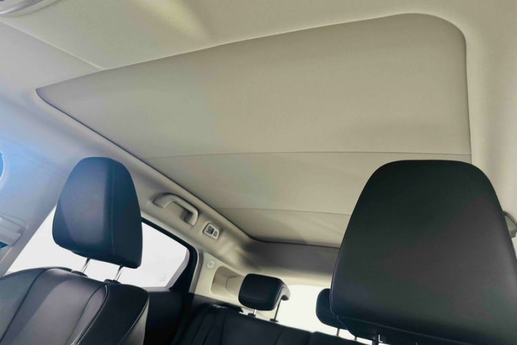Used Wey VV5 2021 1.5T Two-Wheel Drive Smart Pioneer Headliner
