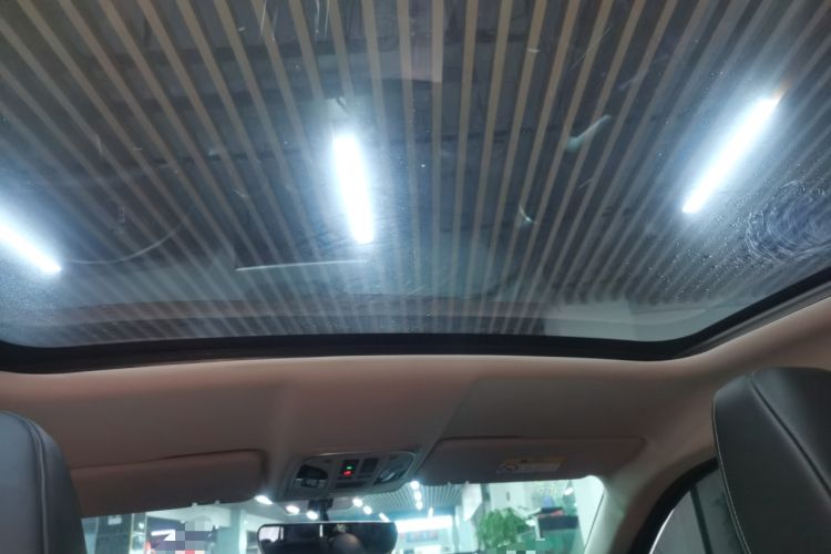 Used Wey VV5 2021 1.5T Two-Wheel Drive Color Pioneer Headliner