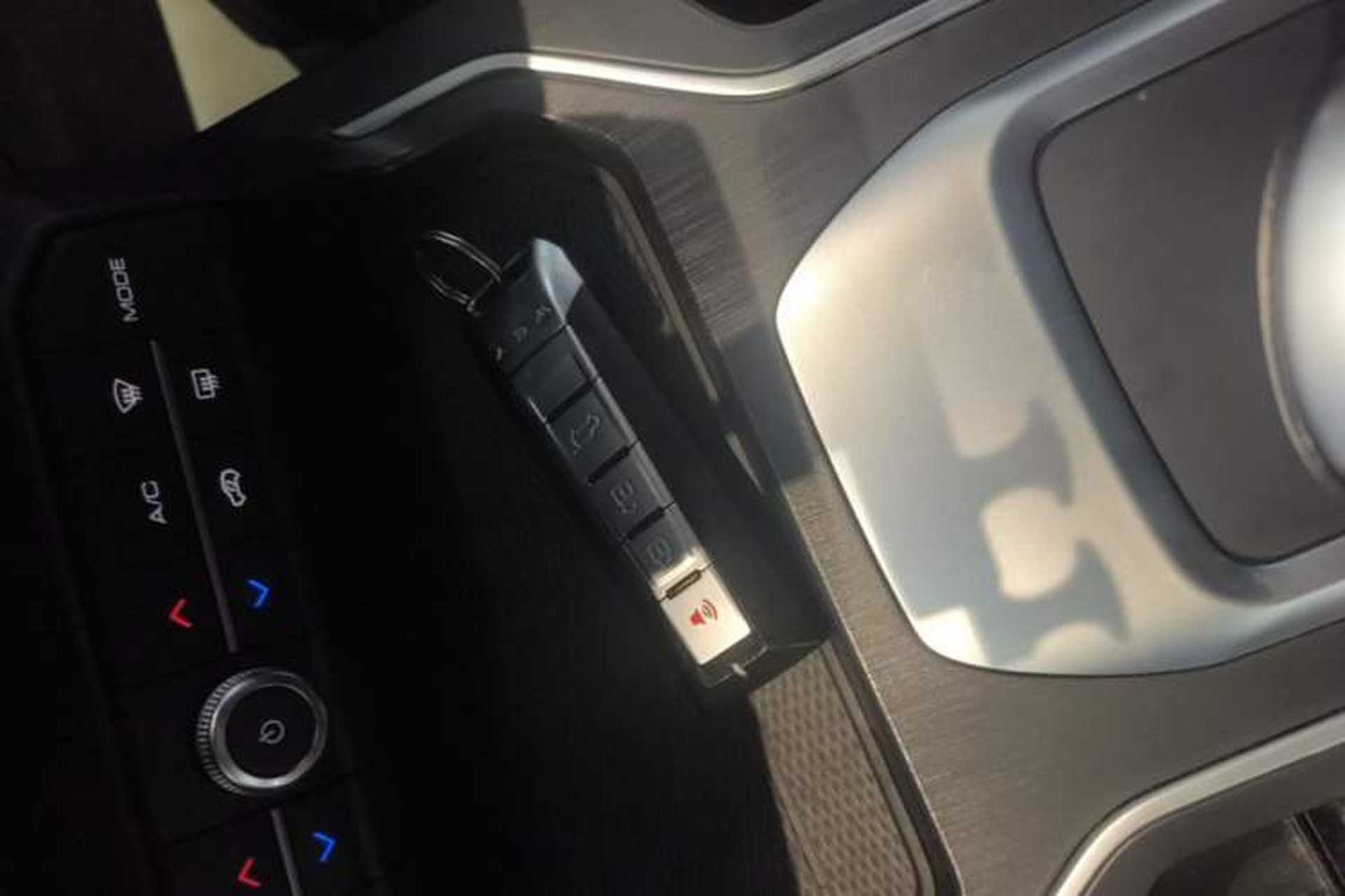 Used Wey VV5 2021 1.5T Two-Wheel Drive Smart Pioneer Interior 1
